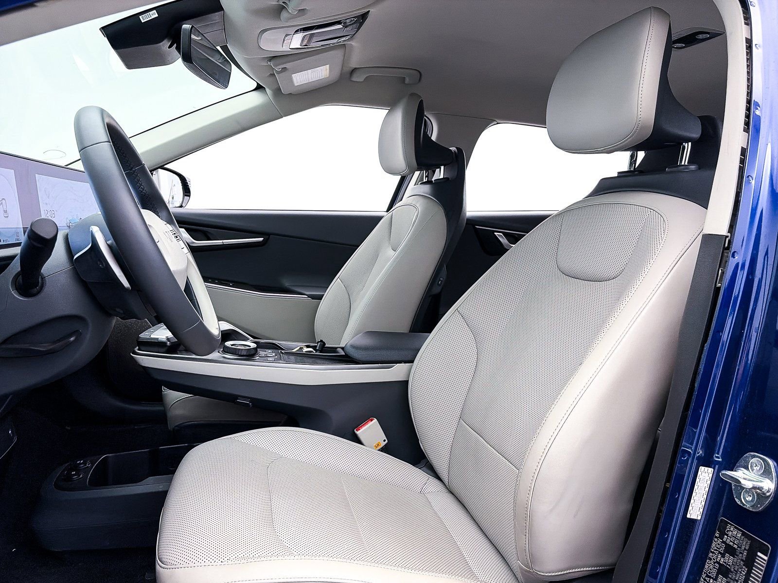 Used 2023 Kia EV6 Wind w/ Wind Technology Package image 19