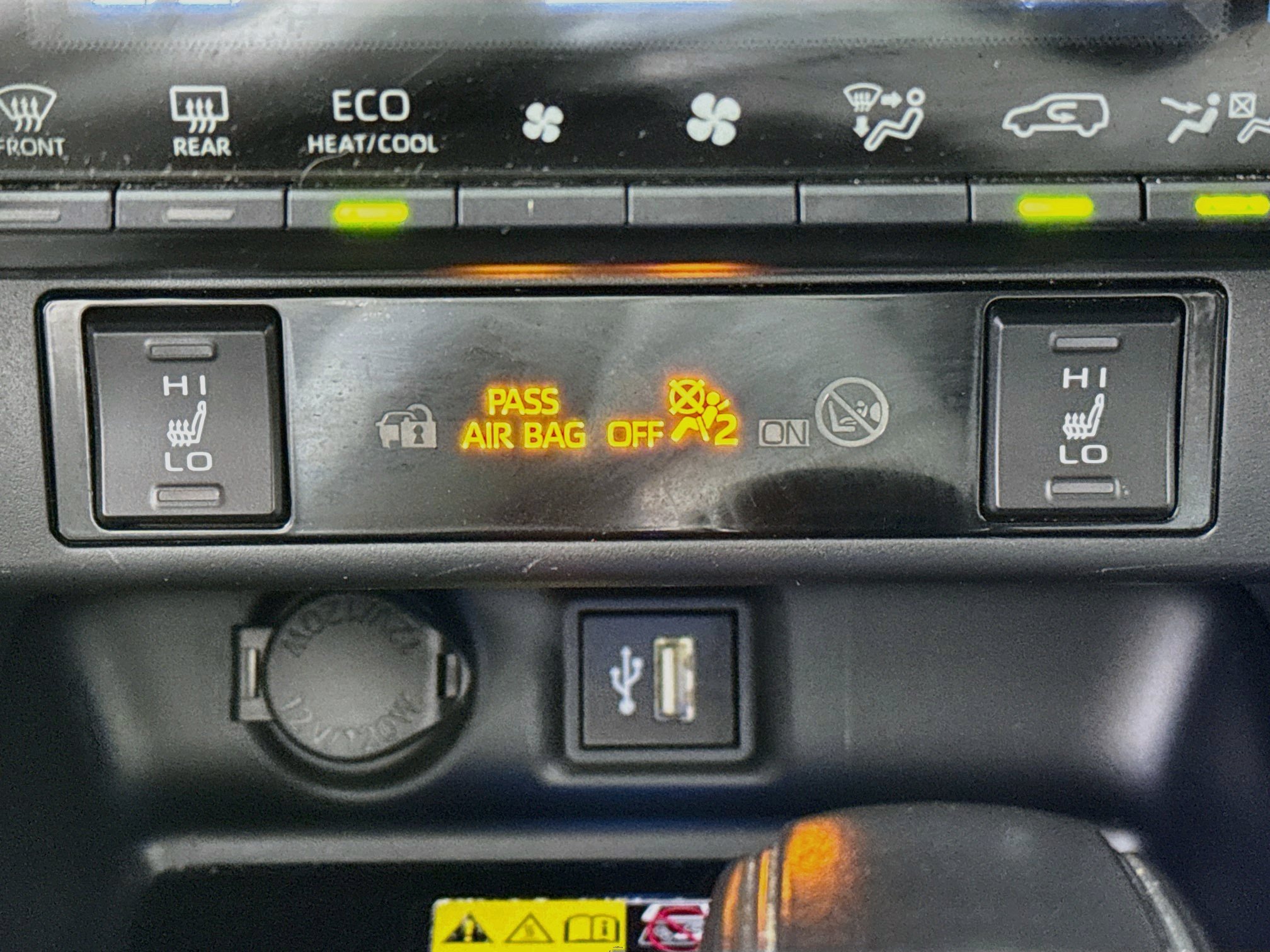 Certified 2024 Toyota RAV4 XSE w/ Advanced Technology Package AWD/4WD image 20