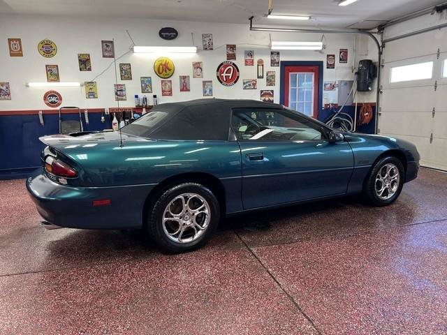 Used 2001 Chevrolet Camaro Z28 RWD image 3