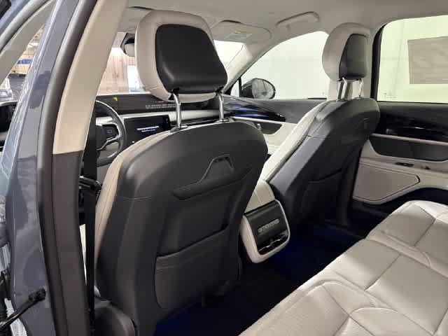 New 2026 Lincoln Nautilus Premier AWD/4WD image 18