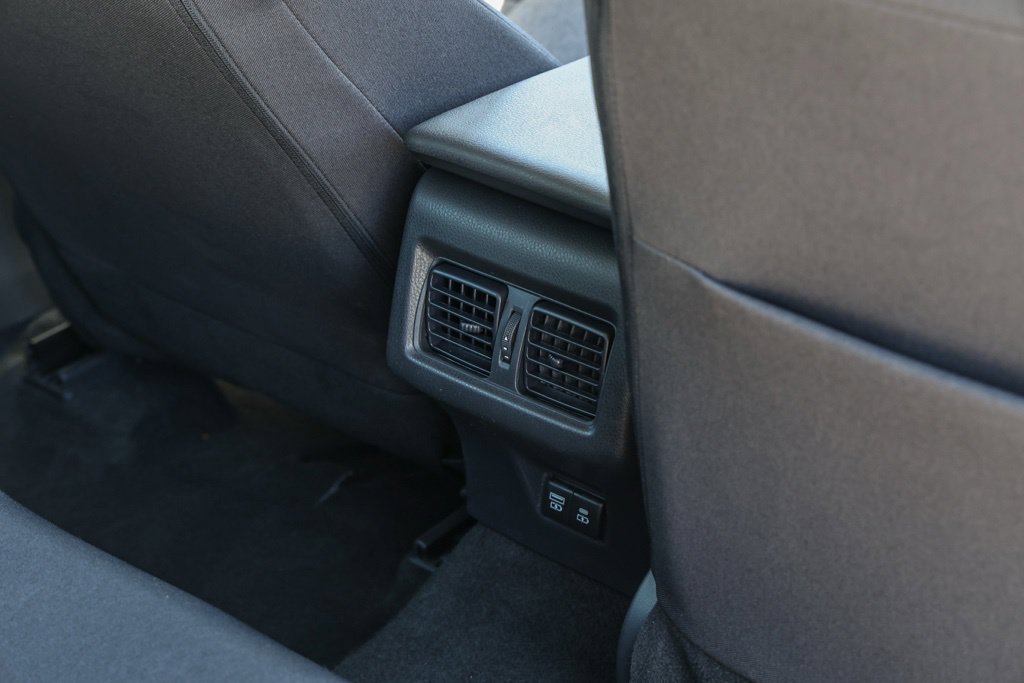 Used 2025 Toyota Camry LE FWD image 19