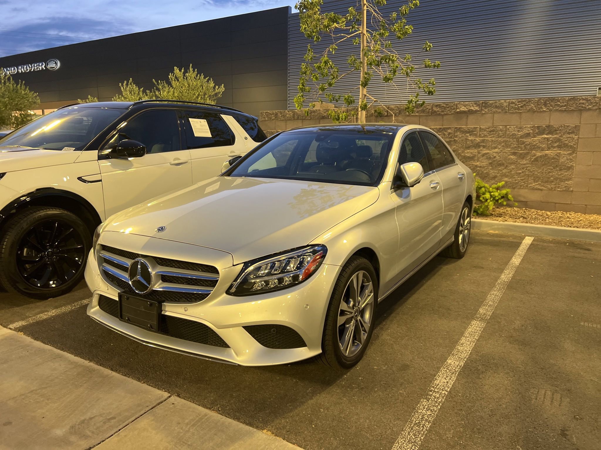 Used 2021 Mercedes-Benz C 300 4MATIC Sedan image 2