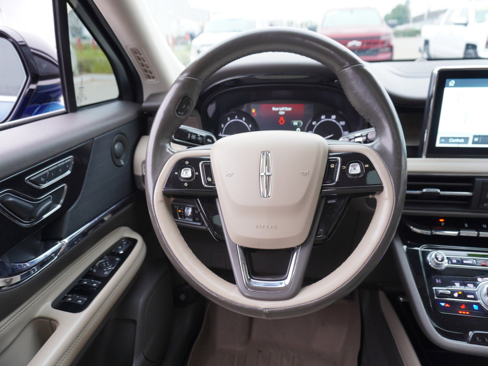 Used 2020 Lincoln Corsair Reserve w/ Equipment Group 201A image 15