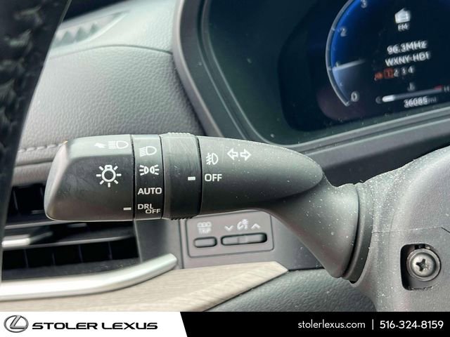 Used 2024 Toyota Grand Highlander Limited image 28