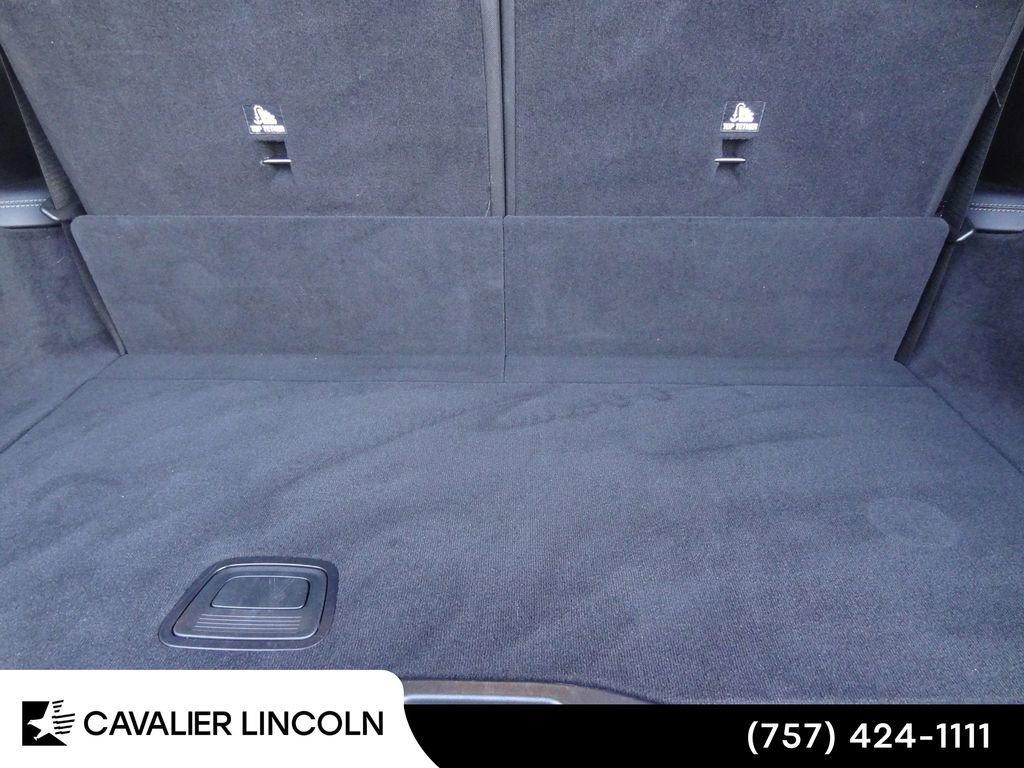 Used 2024 Mercedes-Benz GLS 450 4MATIC image 9