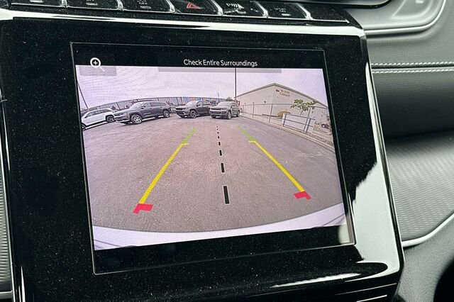 New 2023 Jeep Grand Cherokee Laredo X image 13