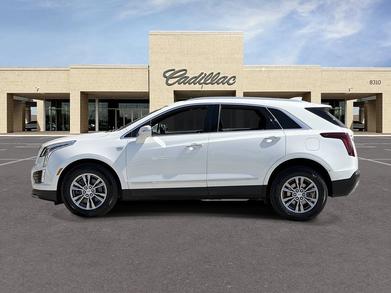Certified 2023 Cadillac XT5 Premium Luxury w/ Technology Package AWD/4WD image 8