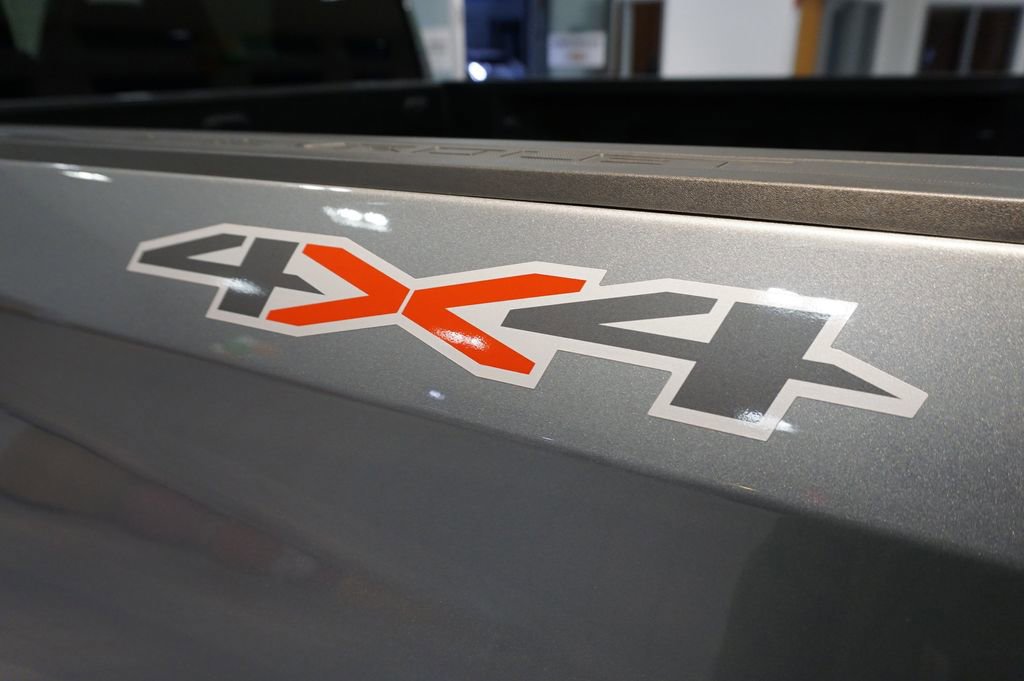 Used 2024 Chevrolet Silverado 1500 LT image 26