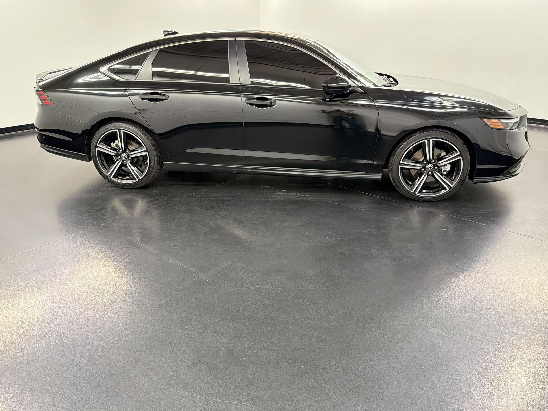 Certified 2024 Honda Accord Sport image 8