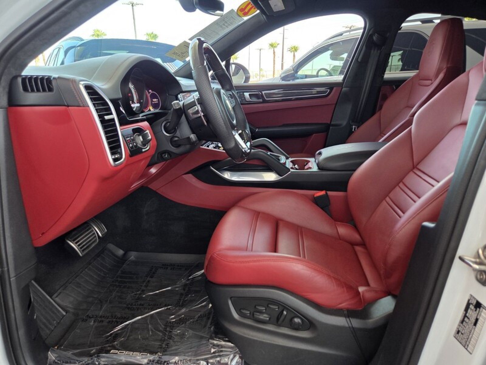 Used 2022 Porsche Cayenne Turbo AWD/4WD image 13