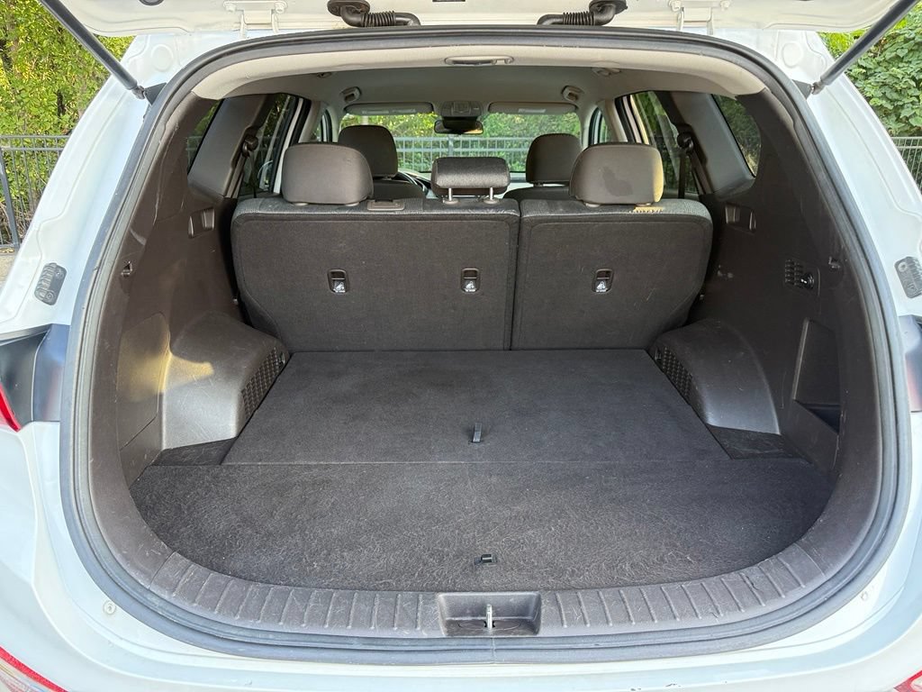 Used 2019 Hyundai Santa Fe SE AWD/4WD image 26