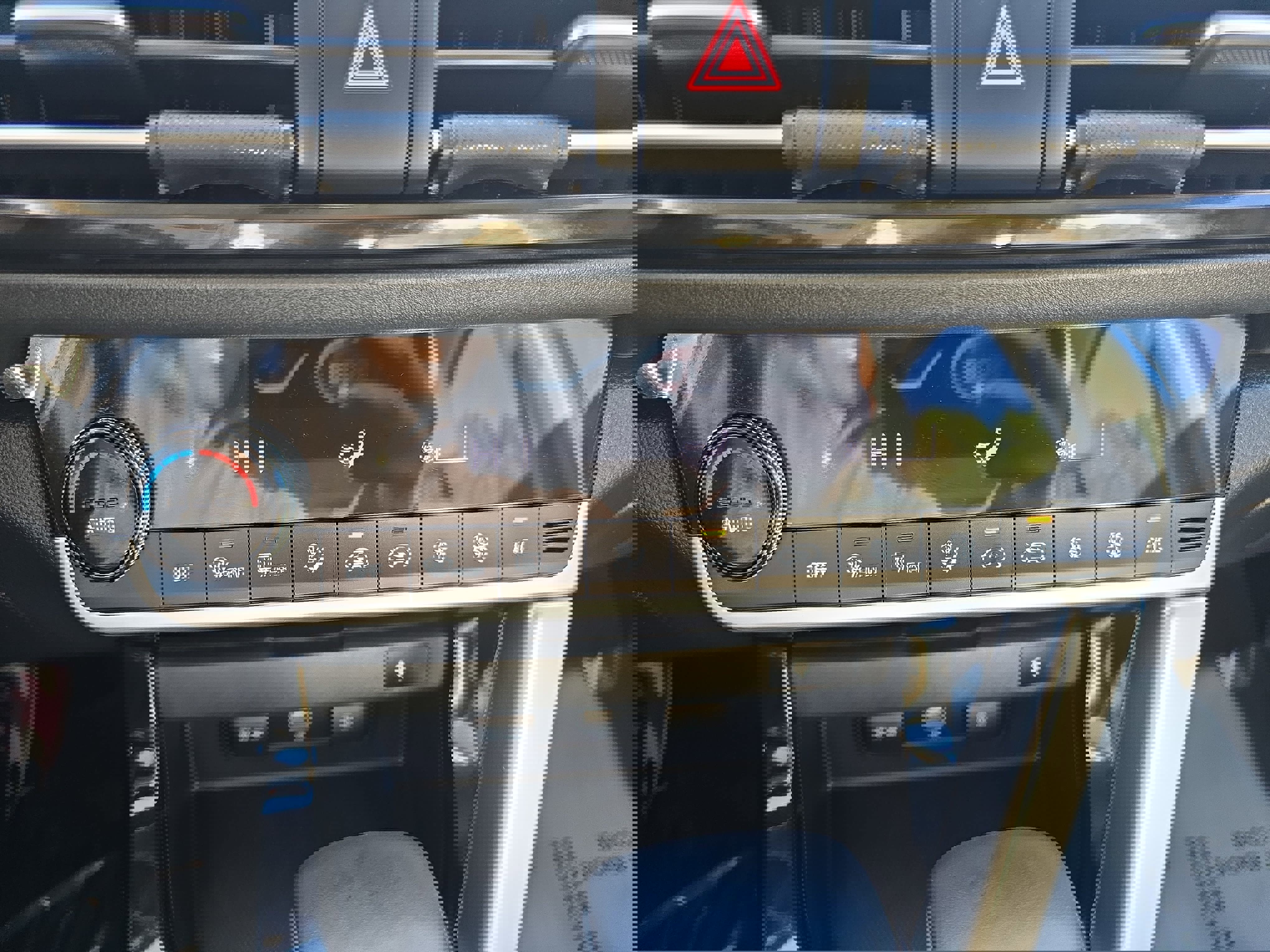 Used 2023 Kia Seltos SX image 20