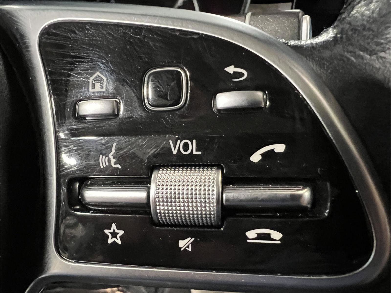 Used 2021 Mercedes-Benz GLC 300 image 19