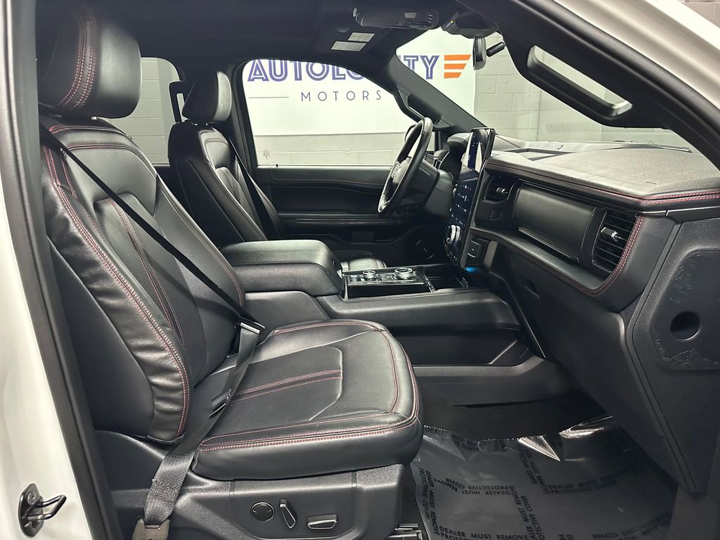 Used 2024 Ford Expedition Max Limited AWD/4WD image 19