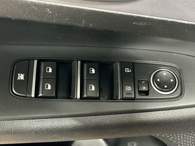 Used 2024 Kia Forte LXS w/ LXS Technology Package image 17