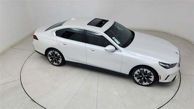 Used 2024 BMW 530i xDrive image 72