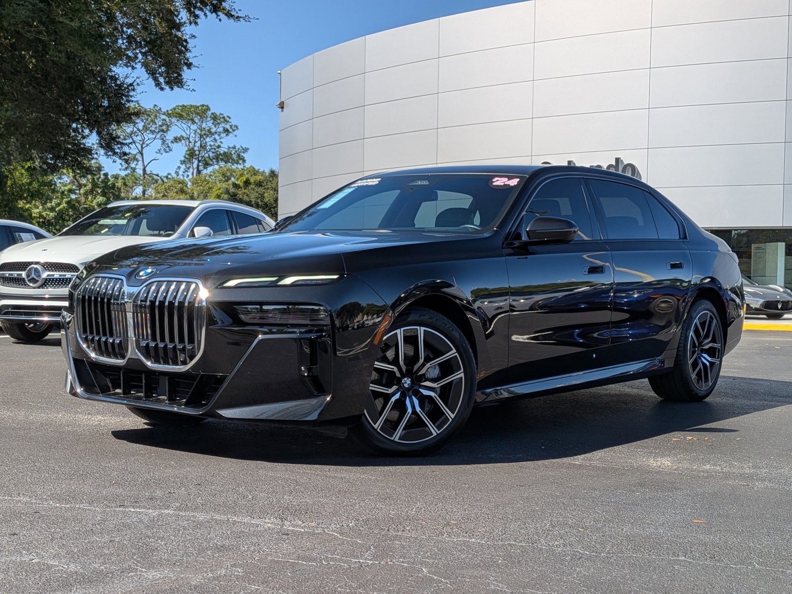 Used 2024 BMW 740i xDrive video 1