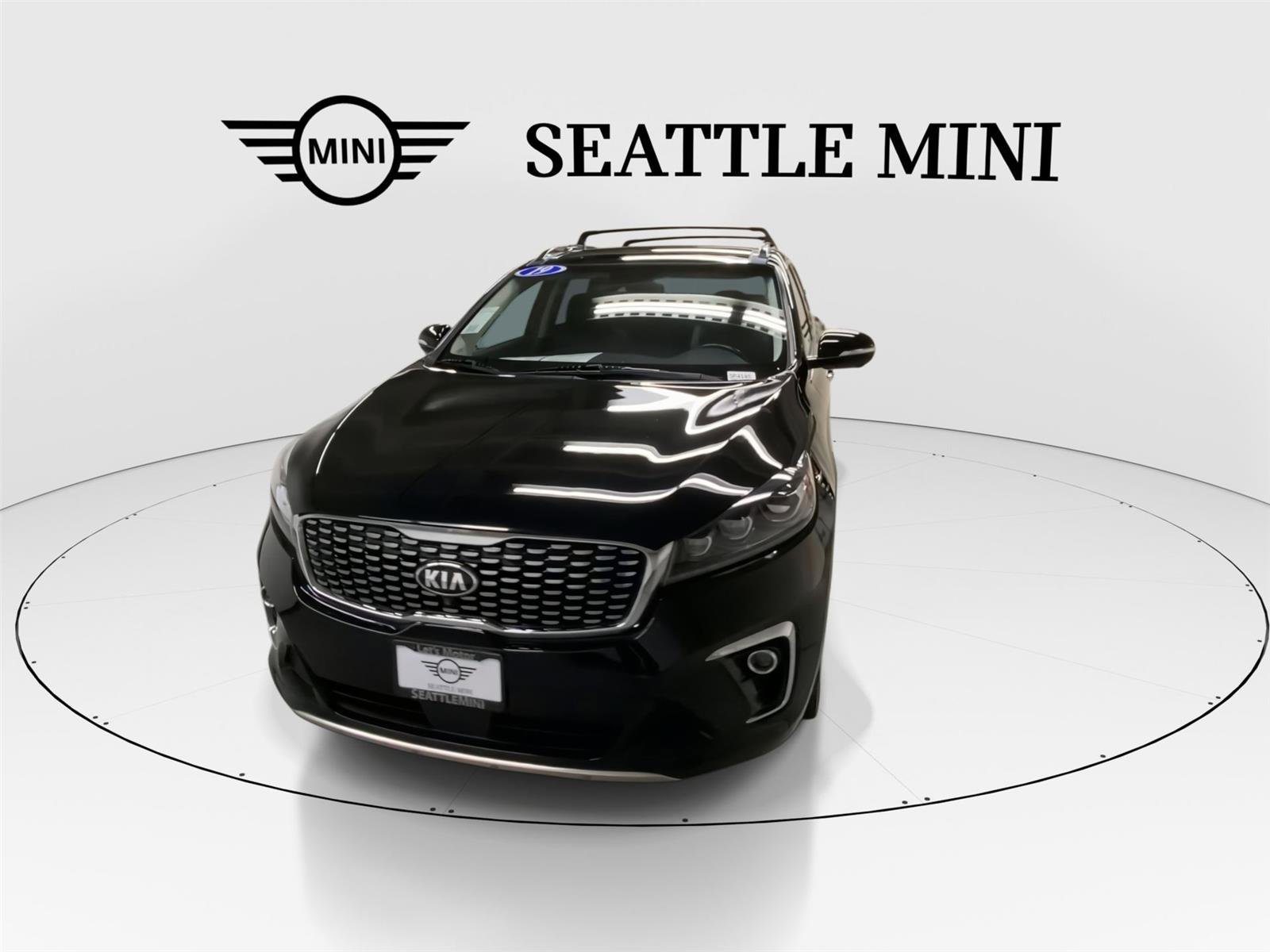 Used 2019 Kia Sorento SX w/ SX Touring Package image 4