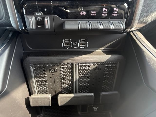 New 2026 RAM 2500 Laramie w/ Night Edition AWD/4WD image 31