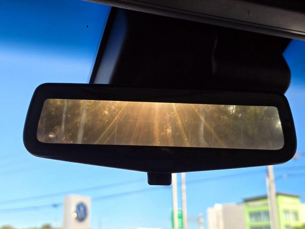 Used 2019 Cadillac Escalade ESV Luxury image 18