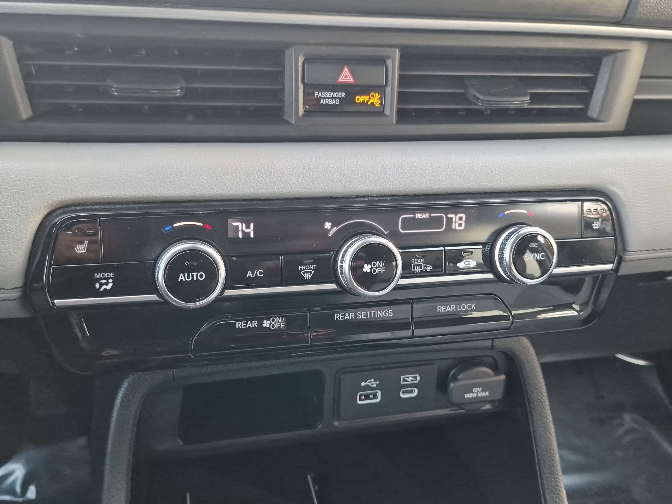 Used 2024 Honda Pilot Touring image 22