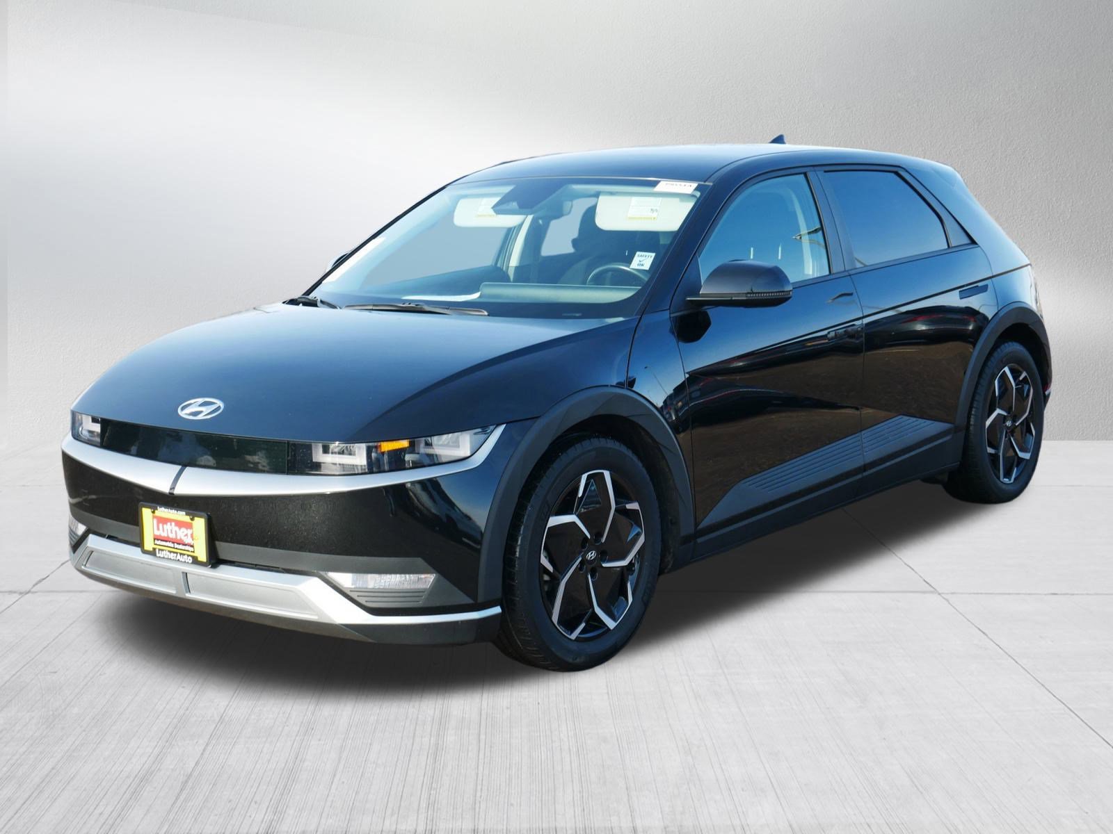 Used 2023 Hyundai Ioniq 5 SE image 3