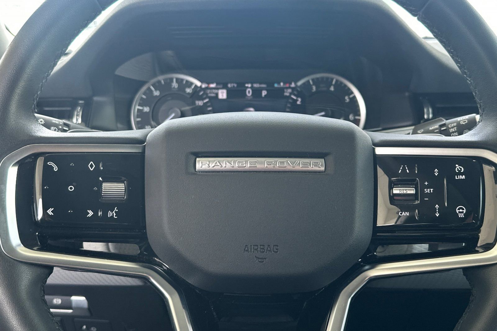 Used 2023 Land Rover Range Rover Evoque R-Dynamic S image 27