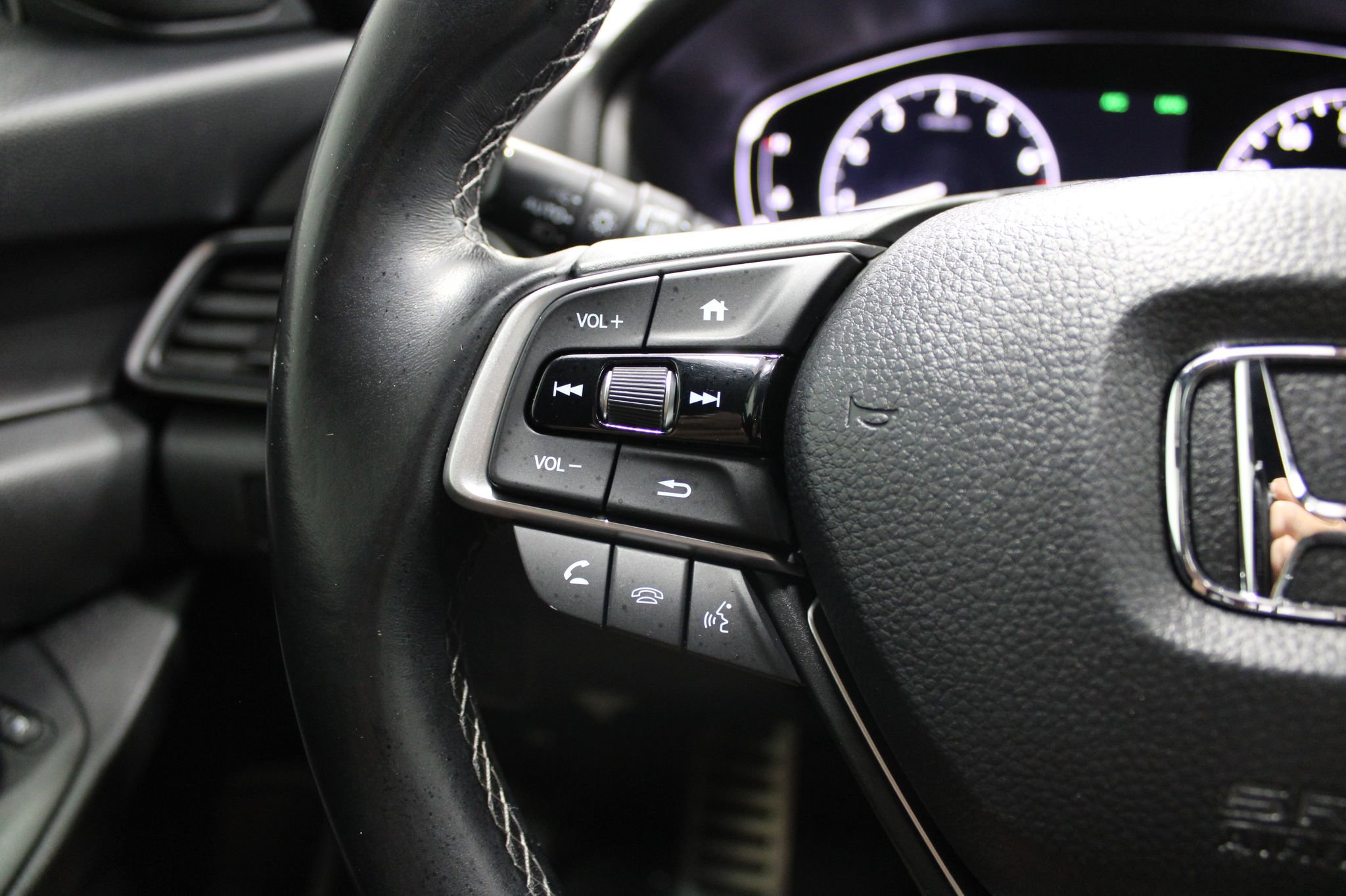 Used 2020 Honda Accord Sport image 36