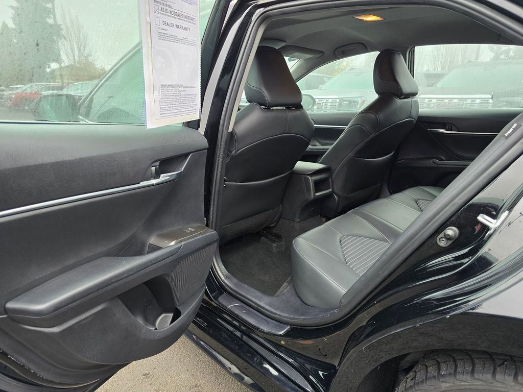 Used 2024 Toyota Camry SE image 21