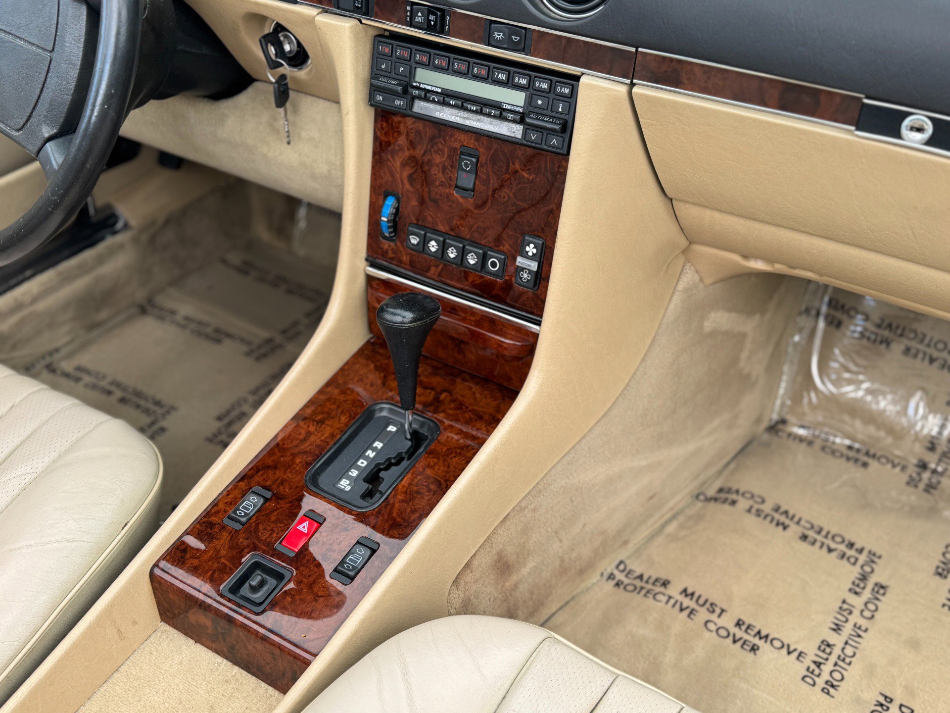 Used 1987 Mercedes-Benz 560 SL image 25