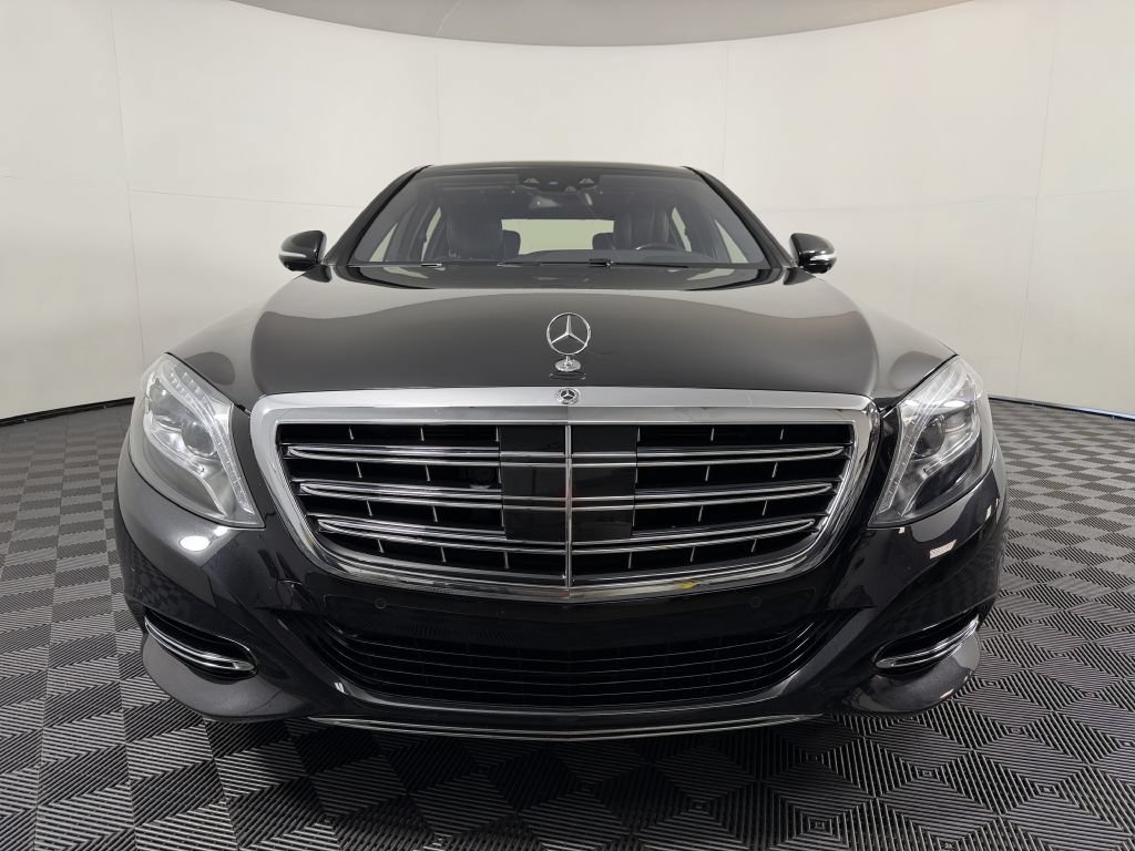 Used 2017 Mercedes-Benz Maybach S 550 4MATIC image 2