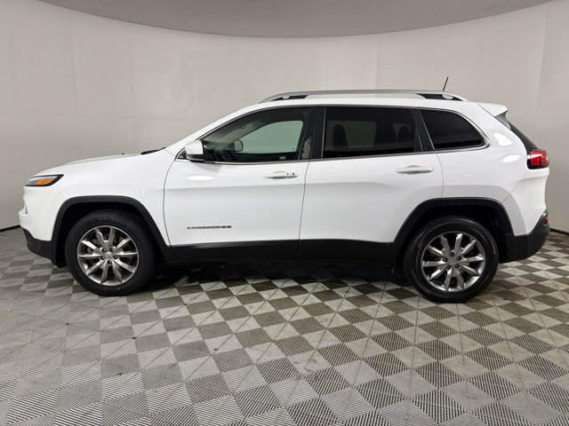 Used 2018 Jeep Cherokee Limited AWD/4WD image 8