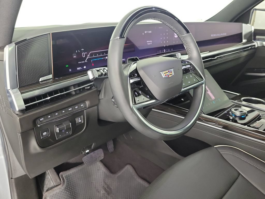 Certified 2026 Cadillac Escalade Luxury w/ Touring Package AWD/4WD image 19