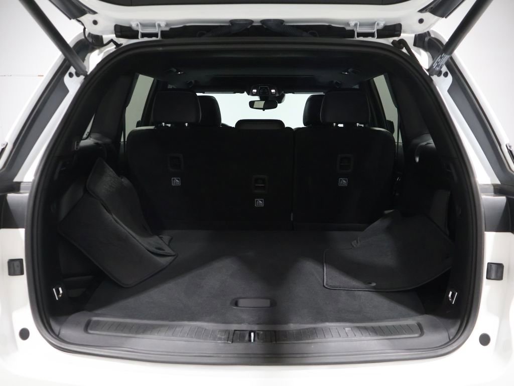 Certified 2023 Jeep Grand Cherokee Altitude image 21