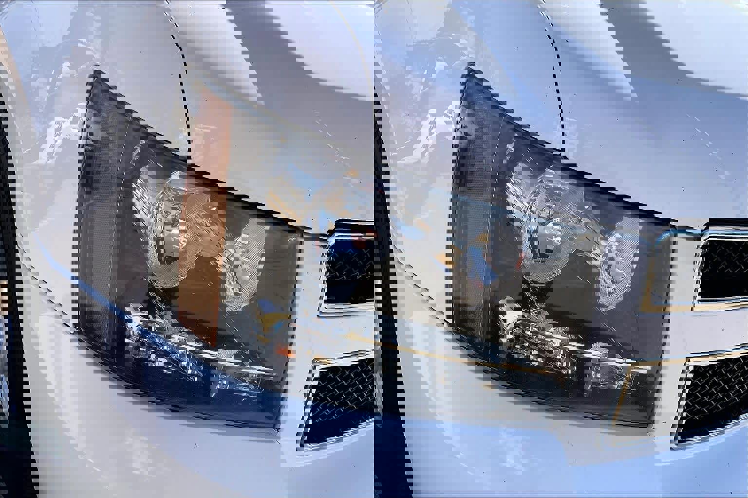 Used 2013 Chevrolet Suburban LT w/ Luxury Package image 30