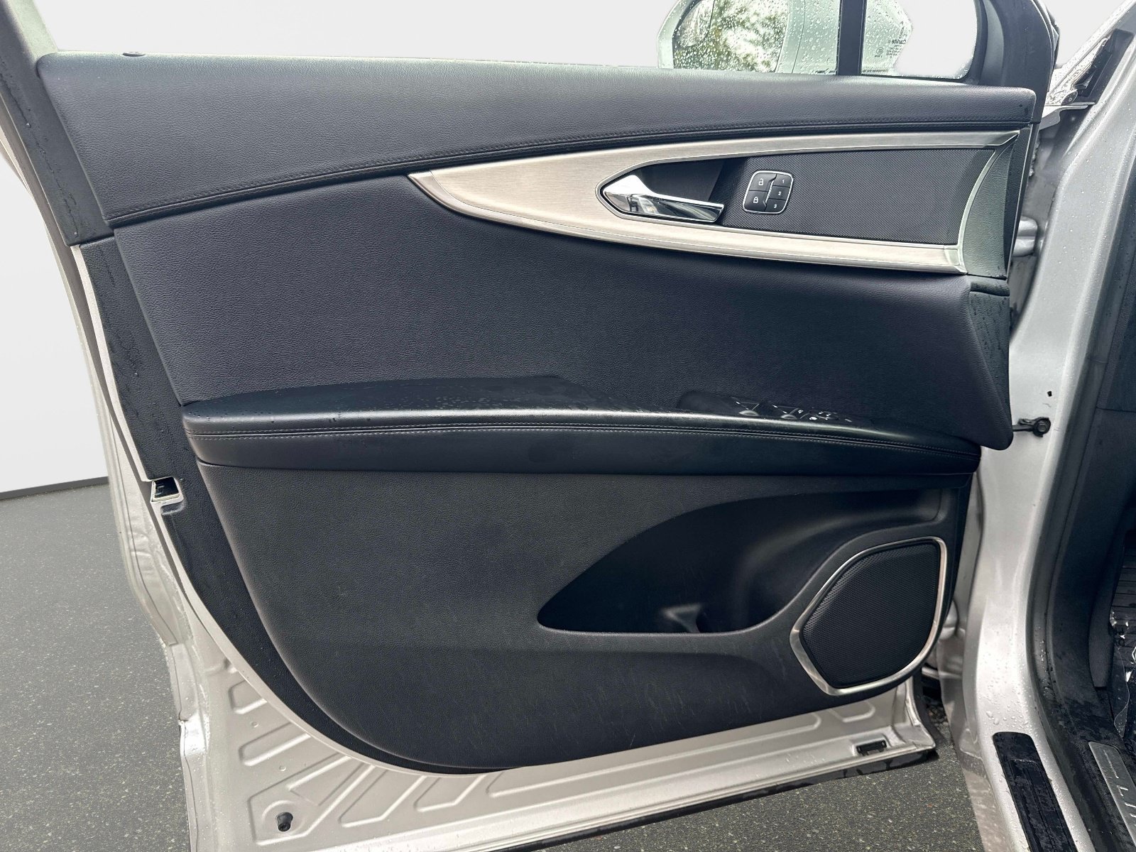 Used 2016 Lincoln MKX Premiere FWD image 16