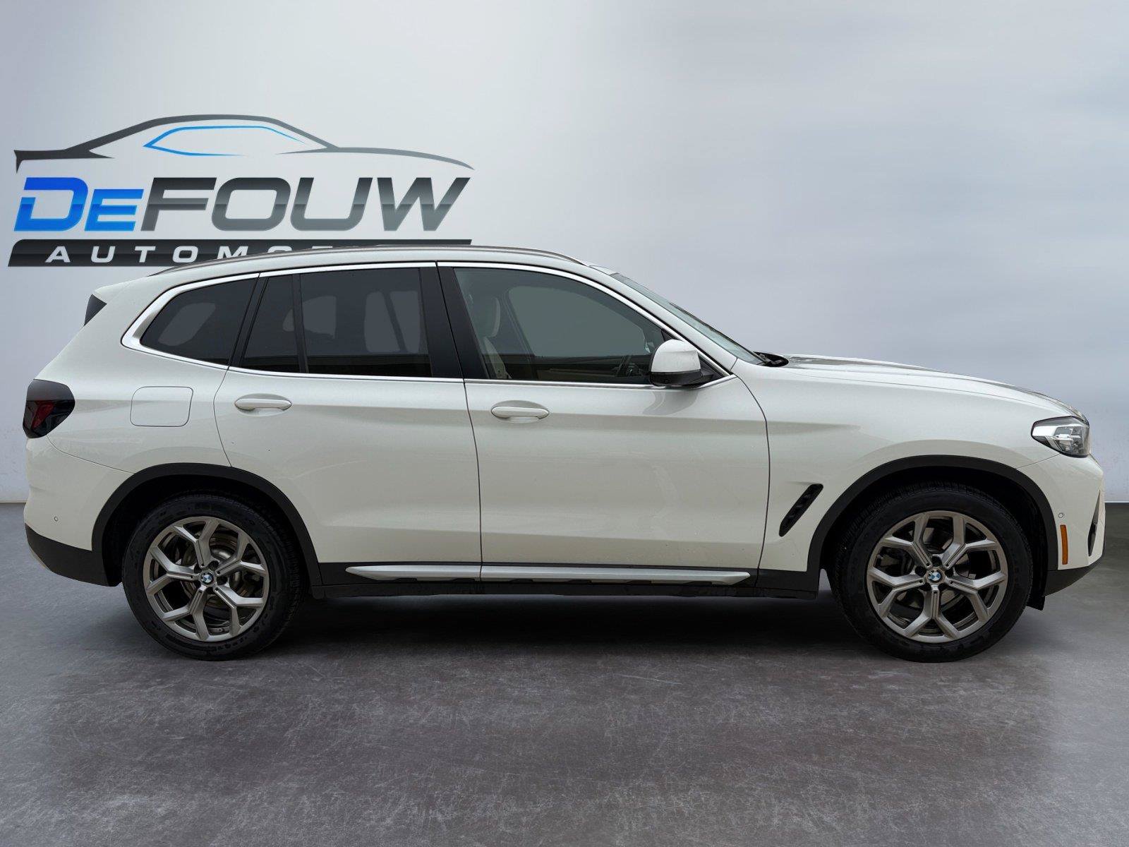 Used 2023 BMW X3 xDrive30i w/ Premium Package w/ZPA AWD/4WD image 15