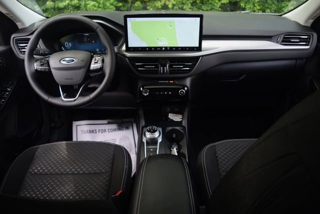 Used 2023 Ford Escape Active w/ Tech Pack #2 AWD/4WD image 8