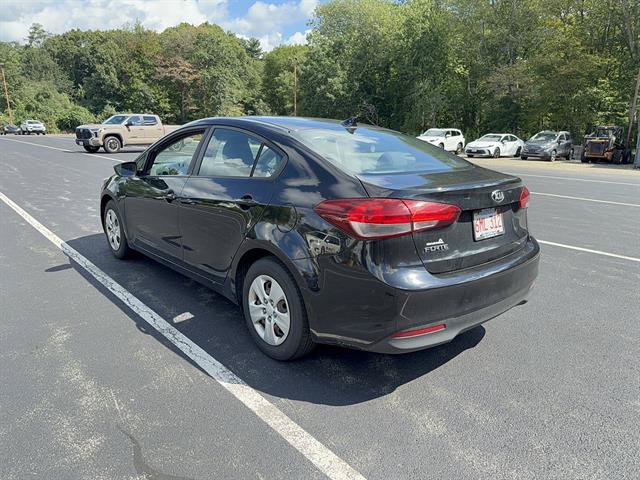 Used 2018 Kia Forte LX FWD image 3