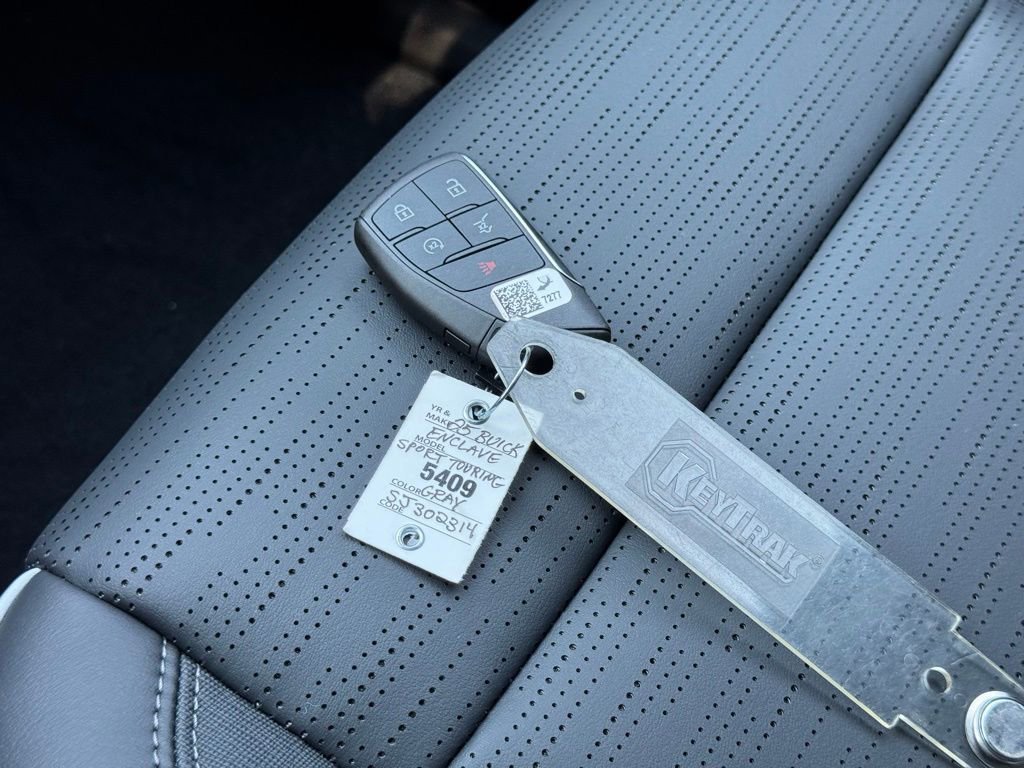 New 2025 Buick Enclave Sport Touring w/ Super Cruise Package image 34