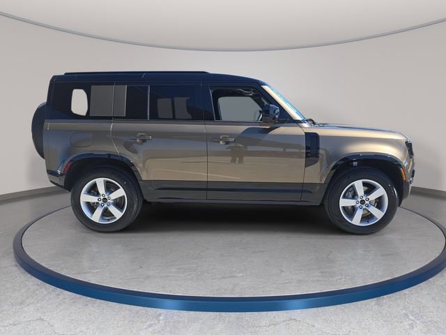 New 2026 Land Rover Defender 110 X-Dynamic SE AWD/4WD image 4