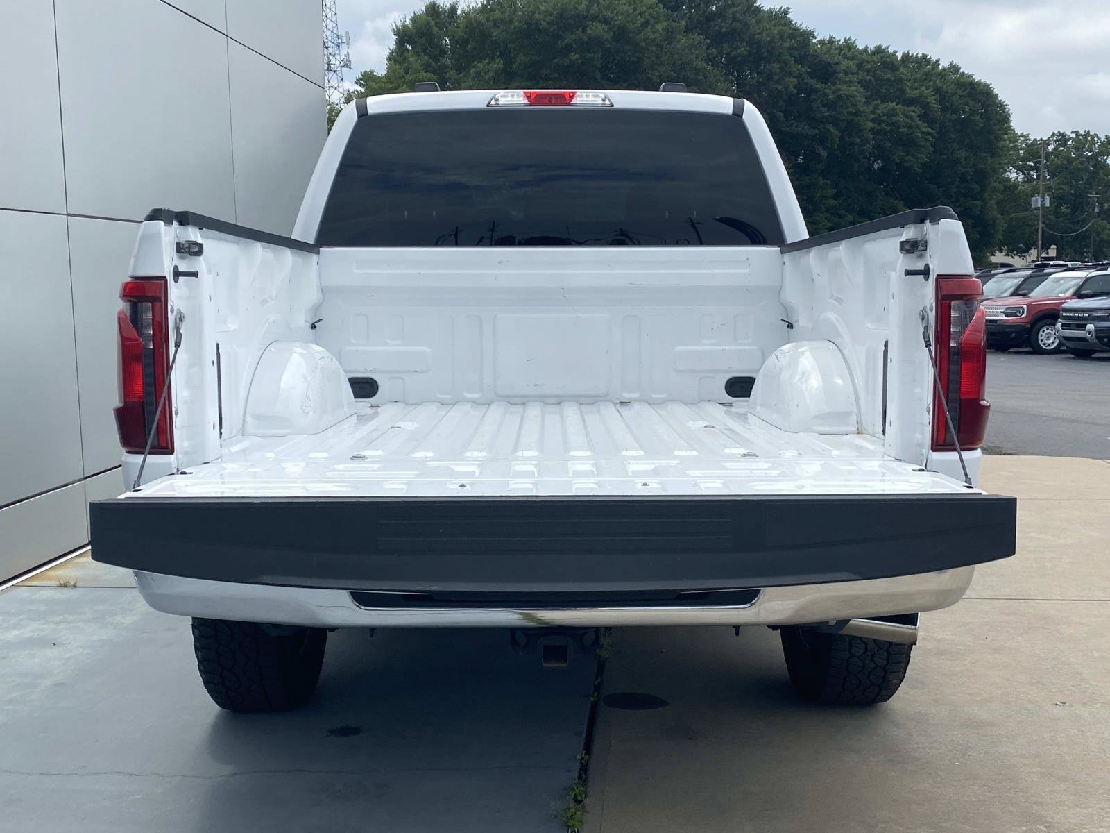 Used 2025 Ford F150 XLT w/ Equipment Group 301A Standard AWD/4WD image 6