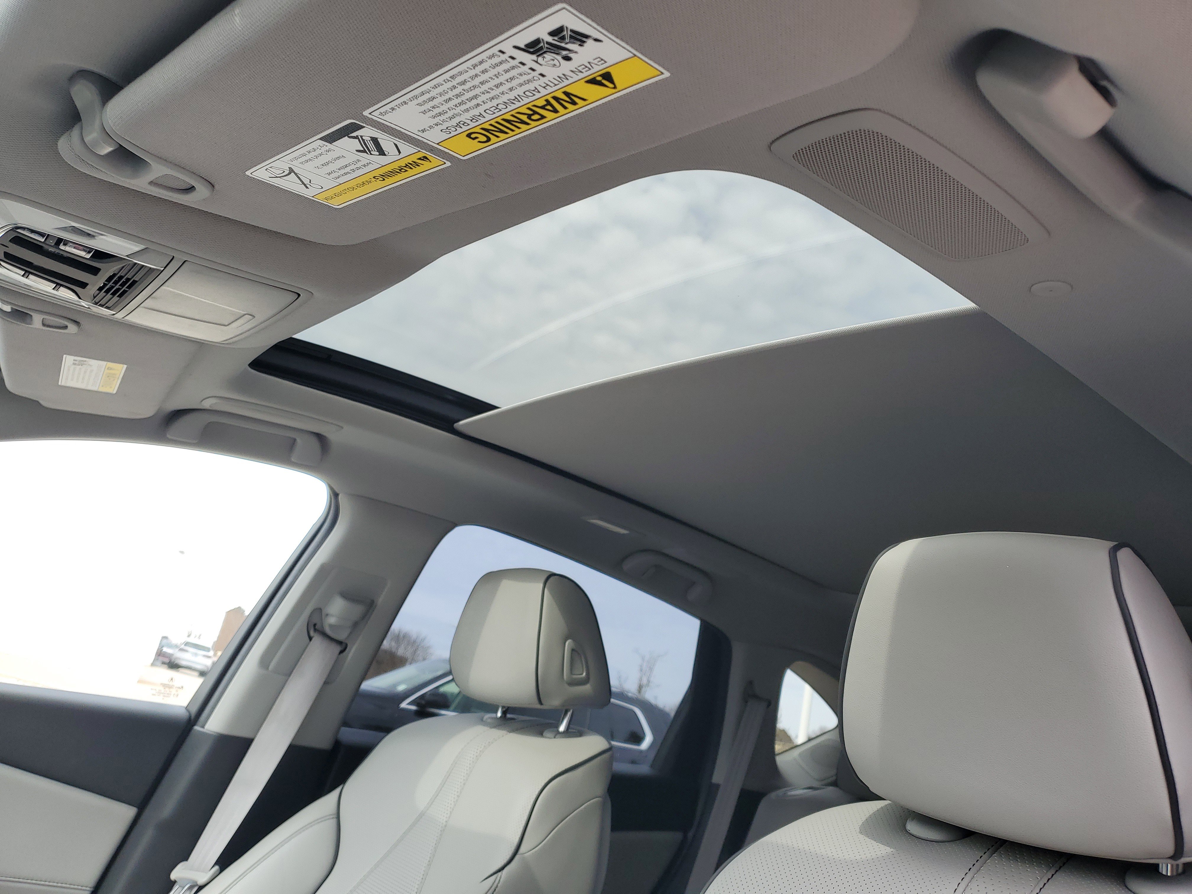 Used 2020 Acura RDX AWD w/ Advance Package image 8