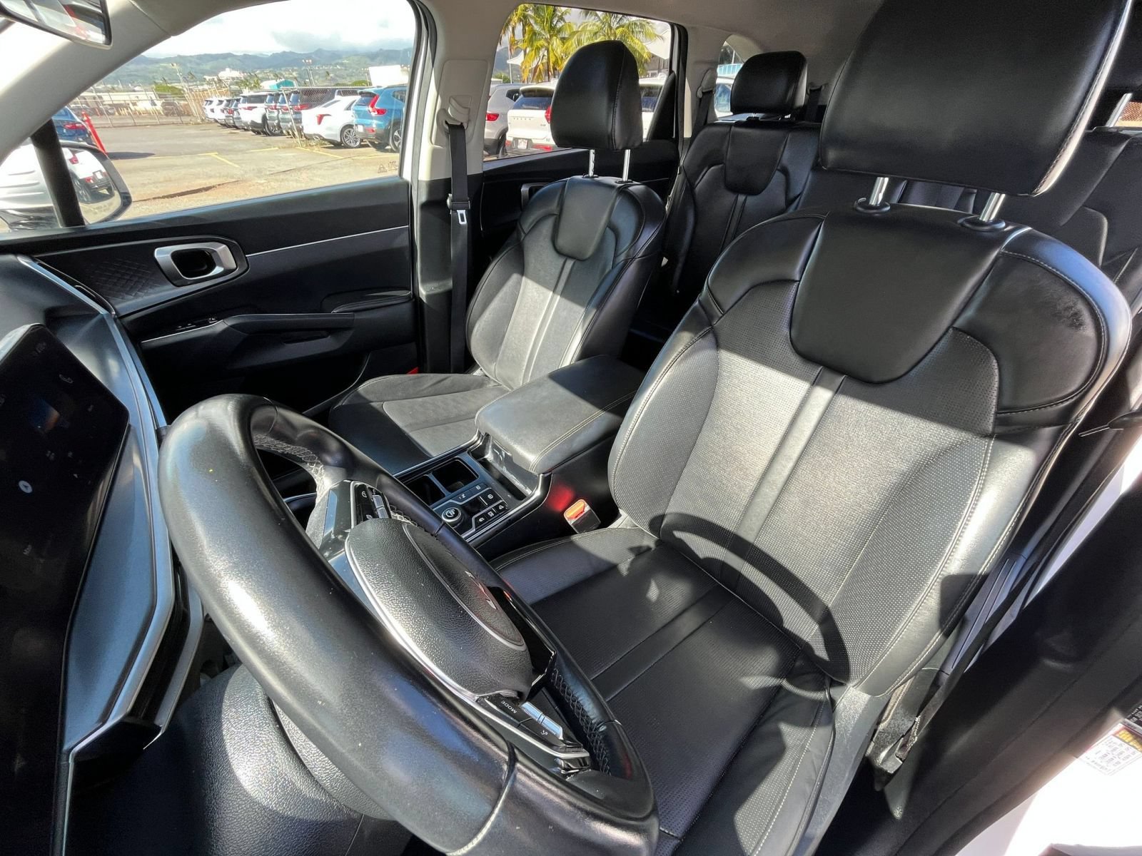 Used 2024 Kia Sorento S FWD image 36