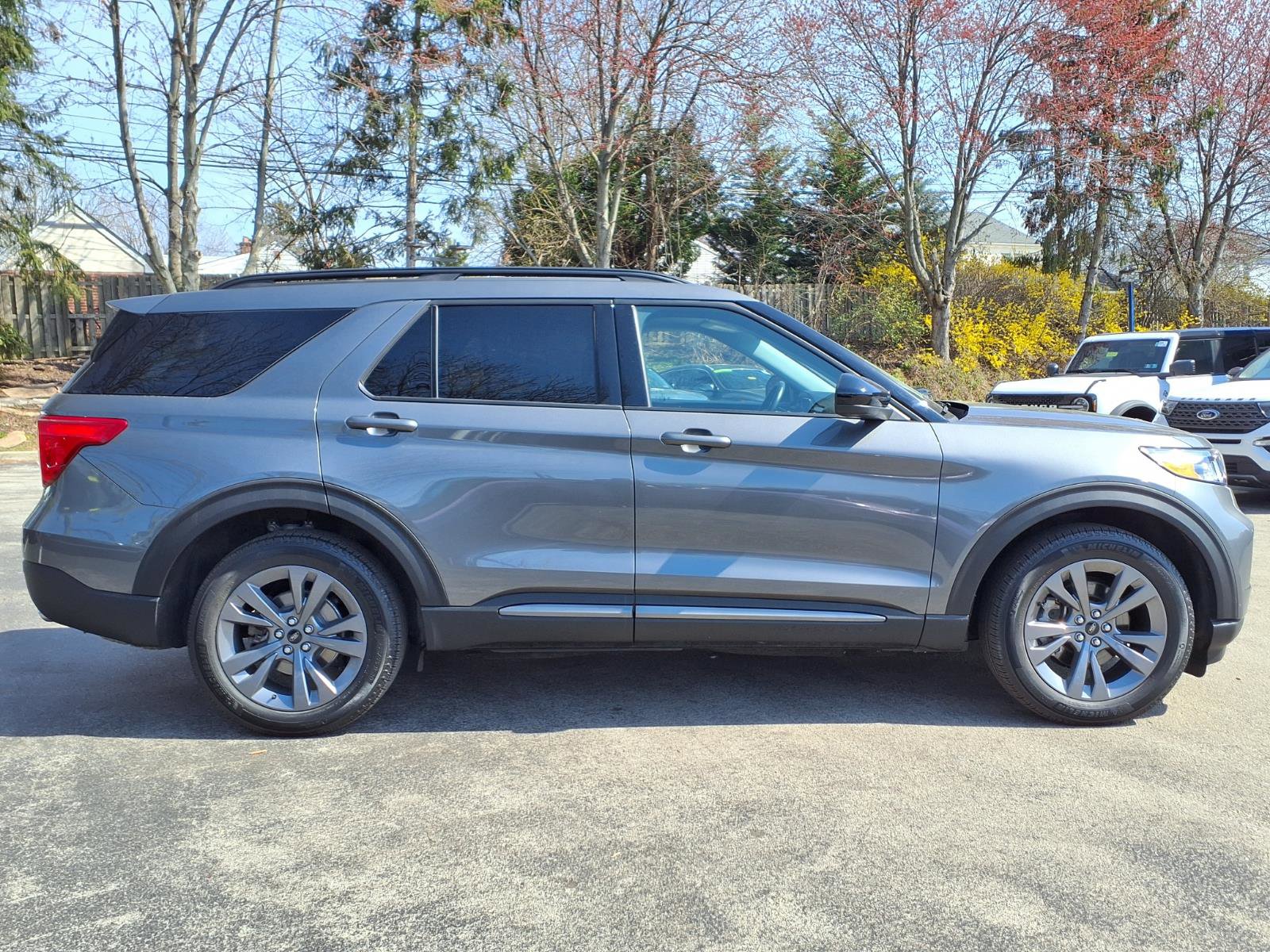Certified 2023 Ford Explorer XLT w/ Equipment Group 202A image 3