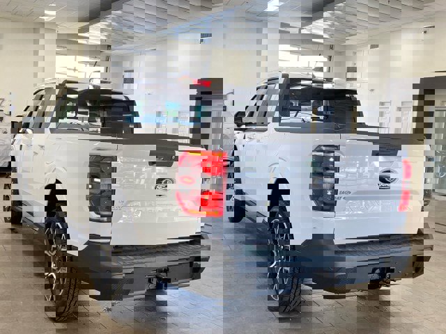 New 2025 Ford Maverick Lariat w/ 4K Tow Package image 30