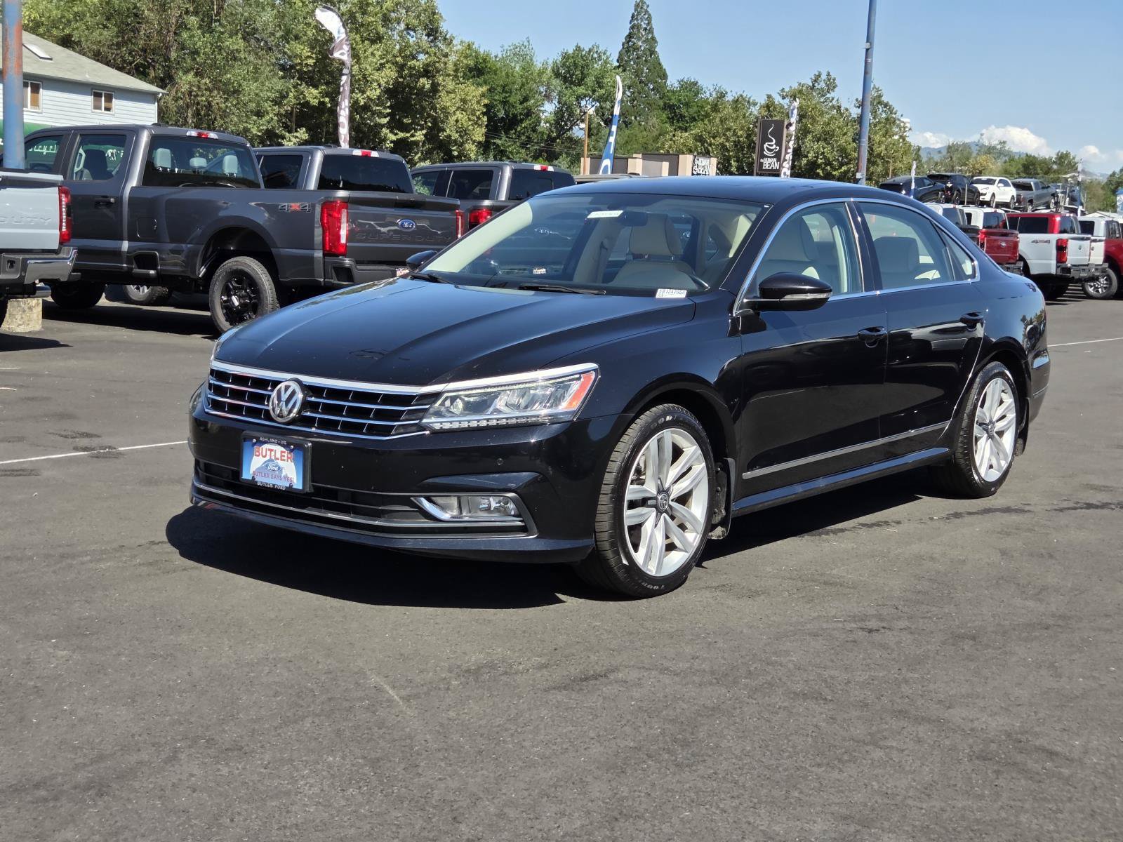 Used 2017 Volkswagen Passat 1.8T SE