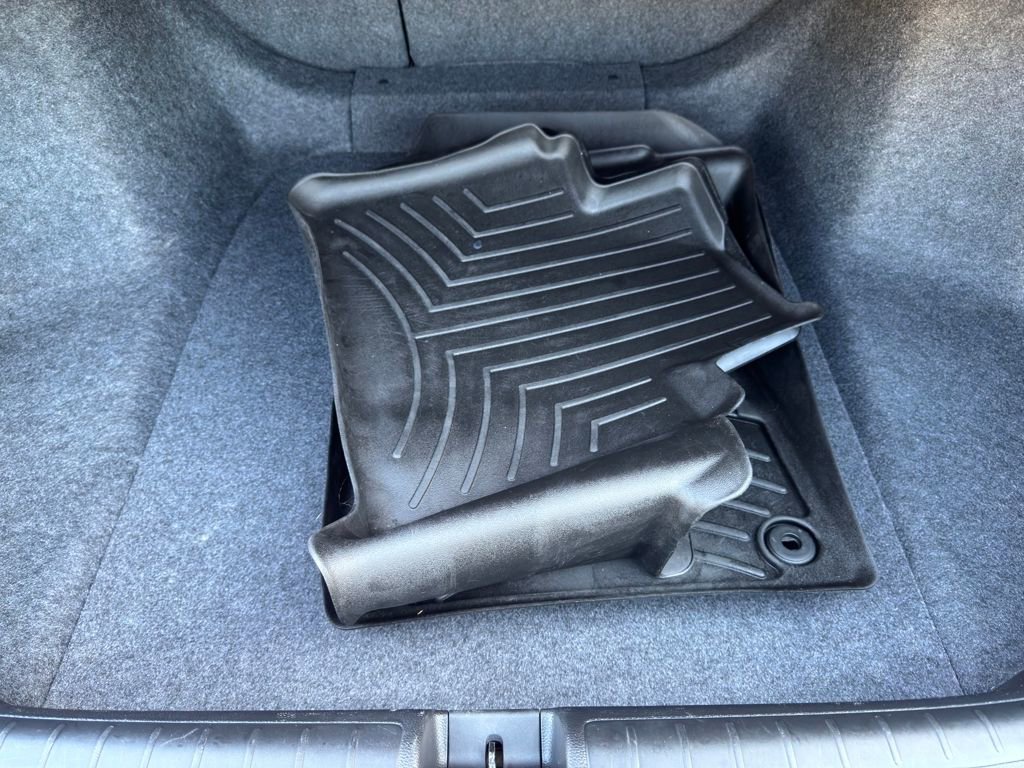 Used 2019 Honda Accord EX image 32