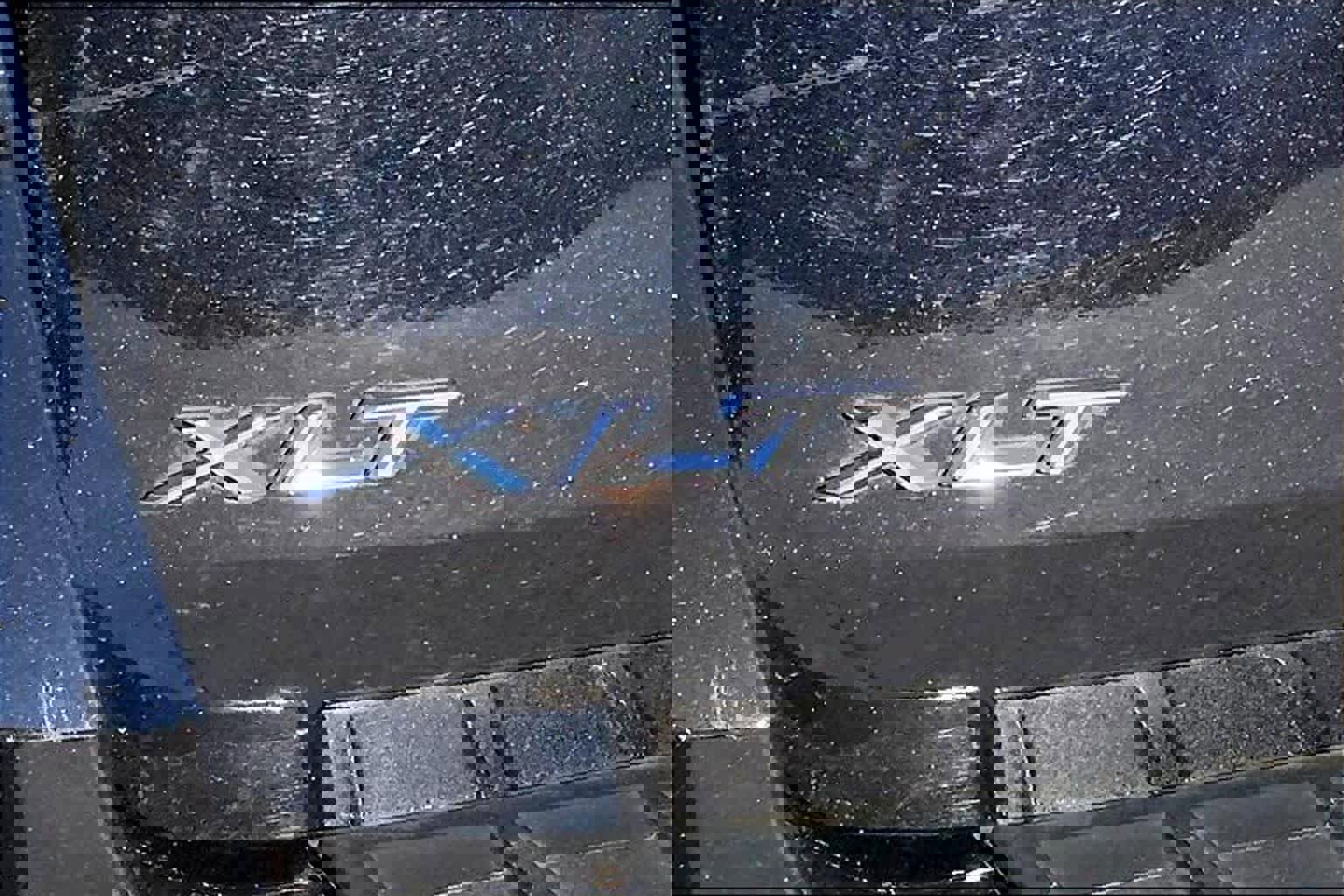 Used 2022 Ford Explorer XLT w/ Equipment Group 202A image 31