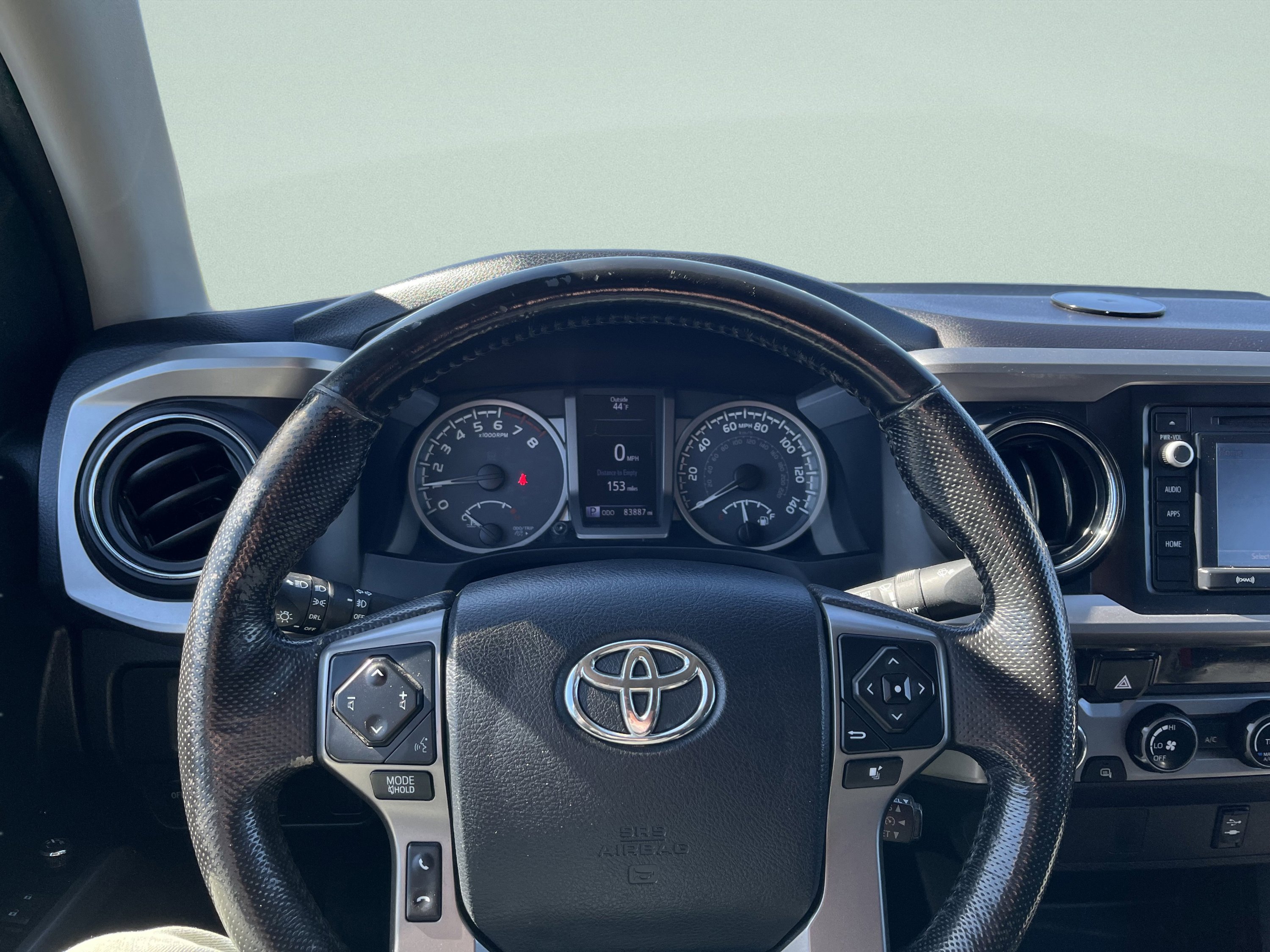 Used 2016 Toyota Tacoma SR5 w/ SR5 Appearance Package (SN) image 14